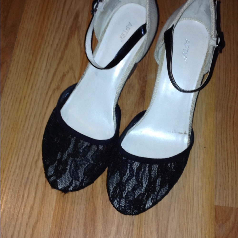 Vintage Black Lace & Wood Wedges